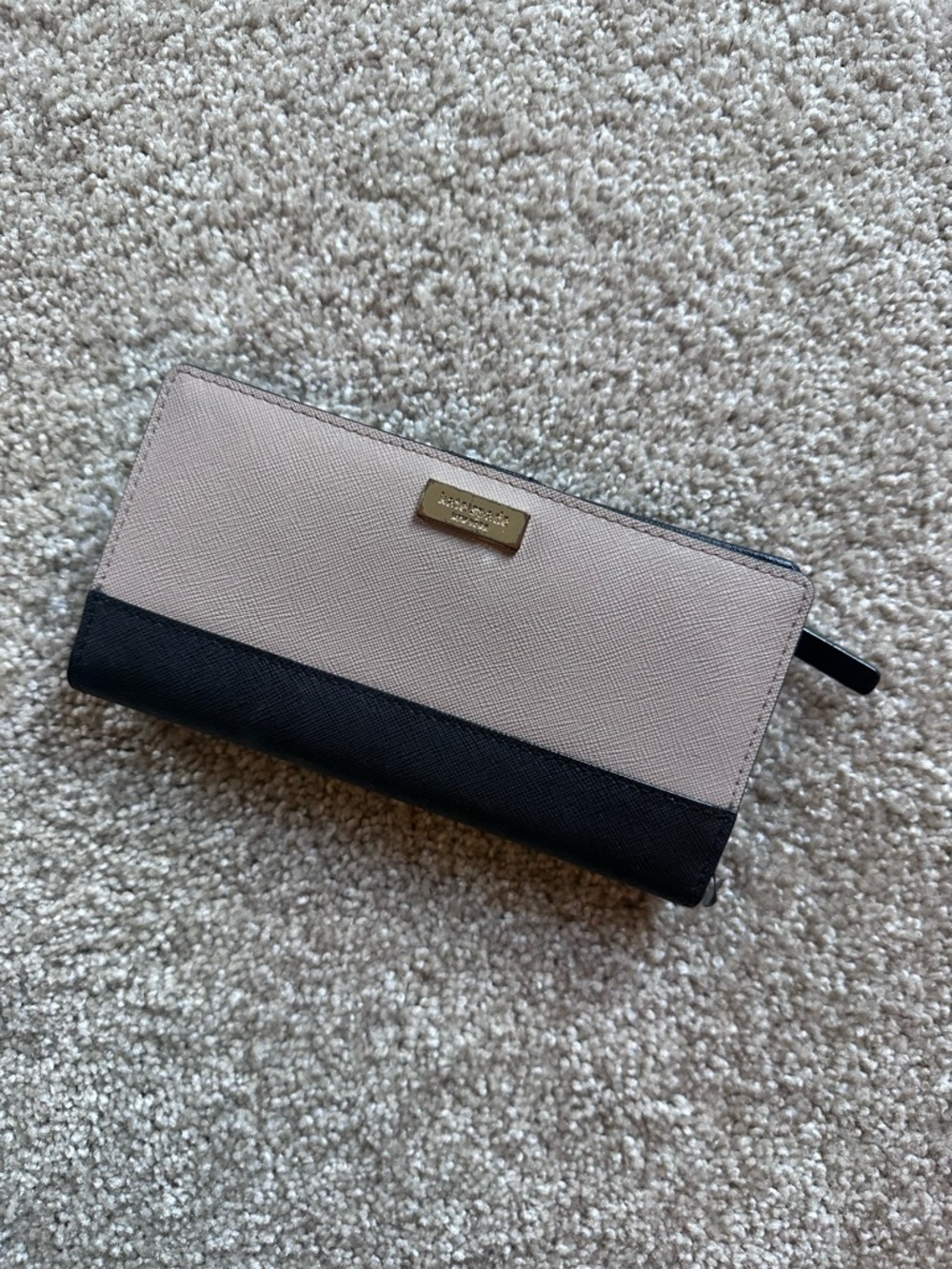 kate spade Two-Tone Taupe and Black Zip Wallet